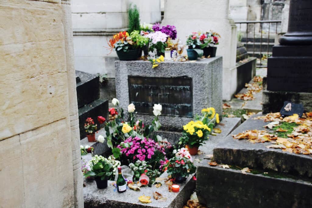 Père Lachaise Walking Tour | Fat Tire Tours